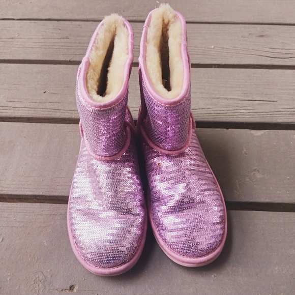 UGG Classic Short Sparkles Pink Sequins Boots Women's Size 6 - Picture 2 of 9